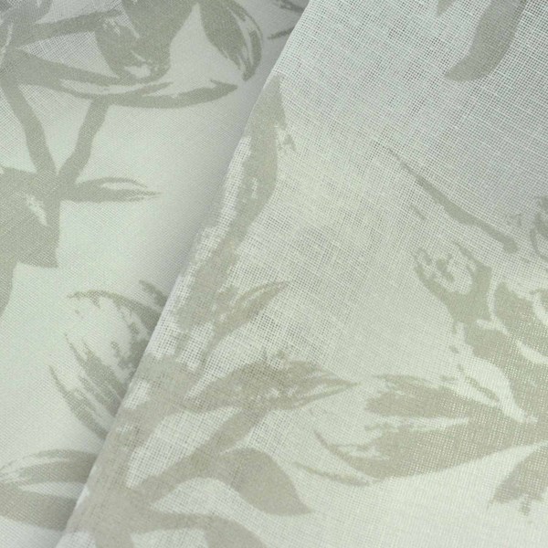 Parade Nougat - Sheer